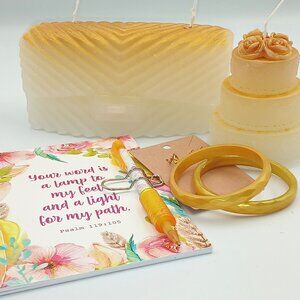 Novelty Candle Gift Sets—Personalized Gifts for Her